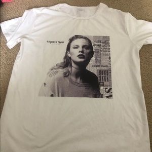 Taylor Swift shirt